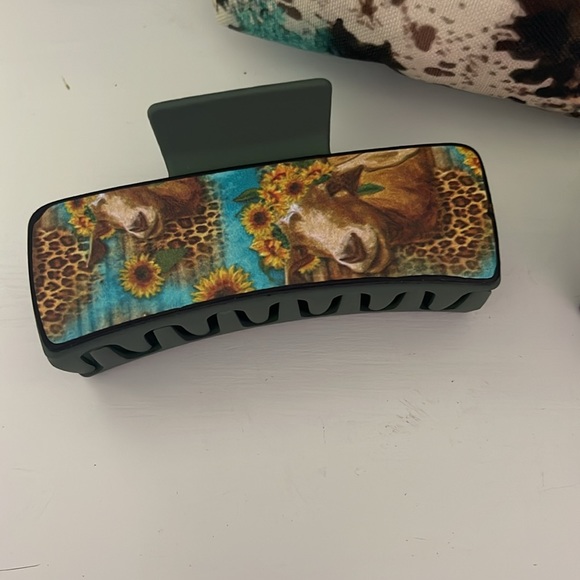 Cosmetic bag southwest style turquoise leopard print w/ 2 hair jaw clips - Picture 2 of 6